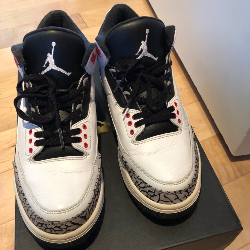 Size 8... AIR JORDAN 3 RETRO "INFRARED 23"